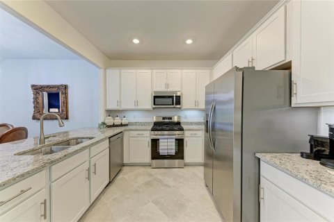 Touwnhouse à vendre à Lakewood Ranch, Floride: 3 chambres, 178.84 m2 № 2277852 - photo 13