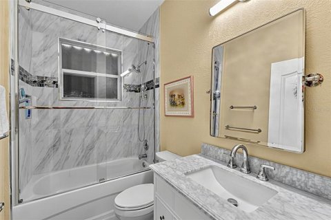 Casa en venta en North Port, Florida, 4 dormitorios, 208.29 m2 № 2383620 - foto 23
