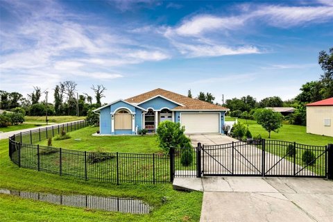 Casa en venta en North Port, Florida, 4 dormitorios, 208.29 m2 № 2383620 - foto 4