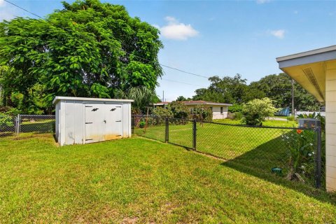House in Saint Petersburg, Florida 3 bedrooms, 107.49 sq.m. № 2406364 - photo 21