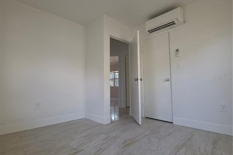 Appartement à louer à Orlando, Floride: 2 chambres, 122.35 m2 № 2113463 - photo 17