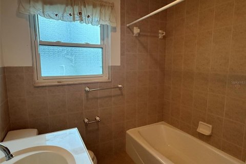 Снять в аренду виллу или дом в Тампа, Флорида 6 комнат, 167.22м2, № 1849914 - фото 12