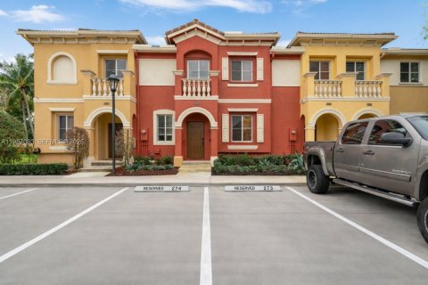 Touwnhouse à vendre à Miramar, Floride: 2 chambres, 104.05 m2 № 2046605 - photo 2