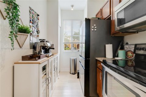 Touwnhouse à vendre à Miramar, Floride: 2 chambres, 104.05 m2 № 2046605 - photo 13