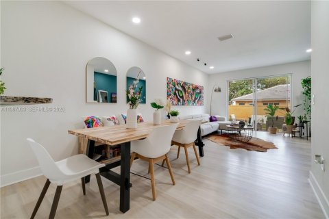 Touwnhouse à vendre à Miramar, Floride: 2 chambres, 104.05 m2 № 2046605 - photo 4