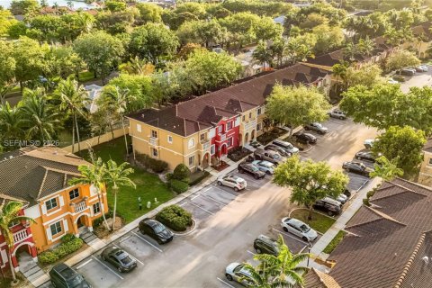 Touwnhouse à Miramar, Floride 2 chambres, 104.05 m2 № 2046605