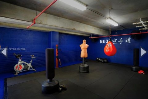 Condominio en alquiler en Miami, Florida, 1 dormitorio, 103.4 m2 № 2023558 - foto 15