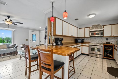 House in Apopka, Florida 3 bedrooms, 119.57 sq.m. № 1773124 - photo 9