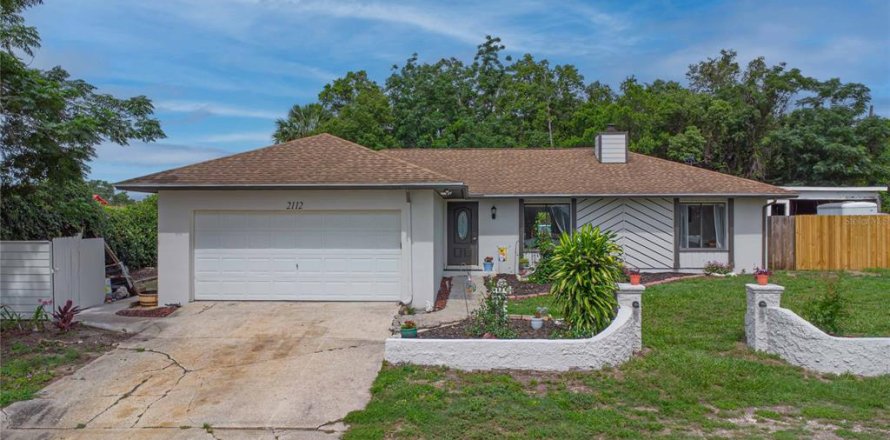 House in Apopka, Florida 3 bedrooms, 119.57 sq.m. № 1773124