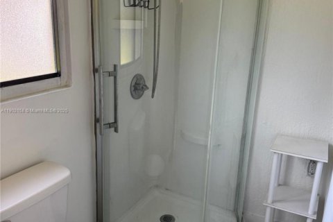 Propiedad comercial en alquiler en Homestead, Florida, 1 dormitorio, 13.94 m2 № 1953608 - foto 5