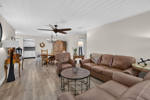 Copropriété à vendre à Jupiter, Floride: 3 chambres, 129.69 m2 № 2390185 - photo 12