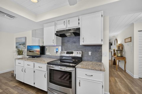 Copropriété à vendre à Jupiter, Floride: 3 chambres, 129.69 m2 № 2390185 - photo 18