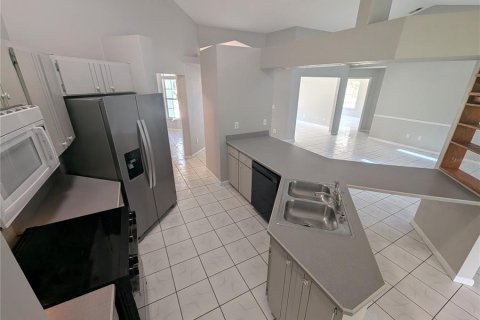 Villa ou maison à vendre à New Smyrna Beach, Floride: 3 chambres, 184.32 m2 № 2356565 - photo 12