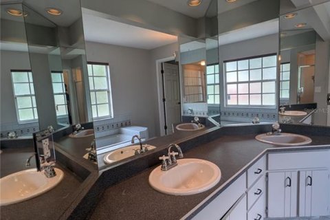 Villa ou maison à vendre à New Smyrna Beach, Floride: 3 chambres, 184.32 m2 № 2356565 - photo 26