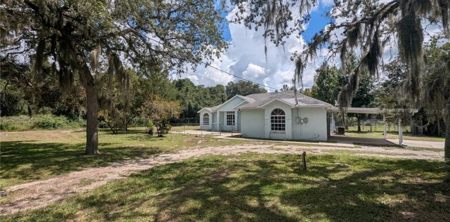 Villa ou maison à New Smyrna Beach, Floride 3 chambres, 184.32 m2 № 2356565