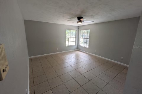 Villa ou maison à vendre à New Smyrna Beach, Floride: 3 chambres, 184.32 m2 № 2356565 - photo 18