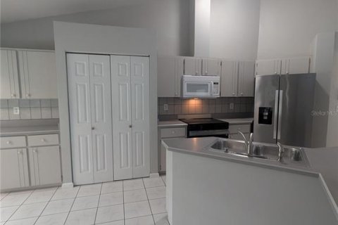 Villa ou maison à vendre à New Smyrna Beach, Floride: 3 chambres, 184.32 m2 № 2356565 - photo 11