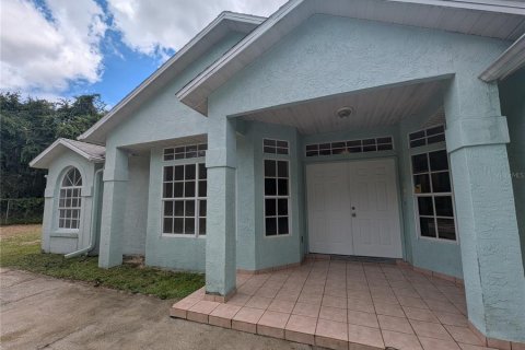 Villa ou maison à vendre à New Smyrna Beach, Floride: 3 chambres, 184.32 m2 № 2356565 - photo 3