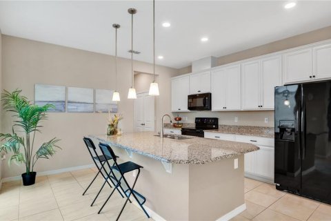 Townhouse in Windermere, Florida 3 bedrooms, 176.89 sq.m. № 1614463 - photo 9