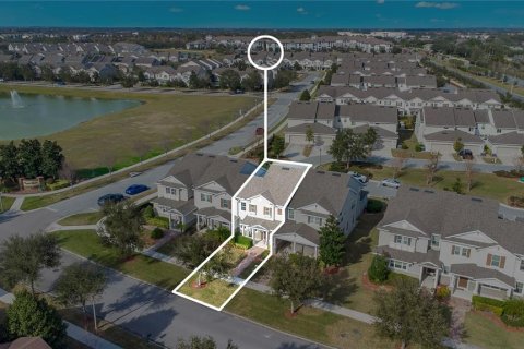 Townhouse in Windermere, Florida 3 bedrooms, 176.89 sq.m. № 1614463 - photo 2