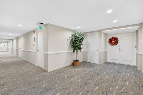 Condominio en alquiler en Riviera Beach, Florida, 2 dormitorios, 186.83 m2 № 2190998 - foto 10