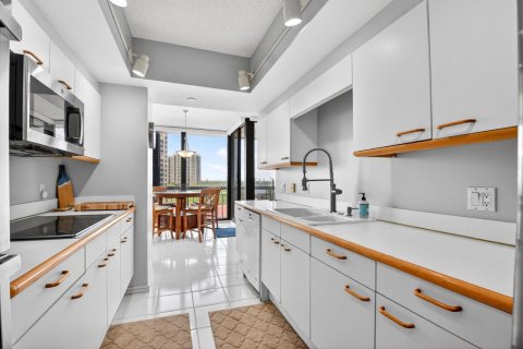 Condominio en alquiler en Riviera Beach, Florida, 2 dormitorios, 186.83 m2 № 2190998 - foto 21