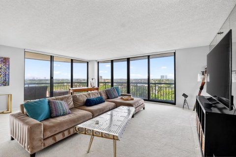 Condominio en alquiler en Riviera Beach, Florida, 2 dormitorios, 186.83 m2 № 2190998 - foto 16