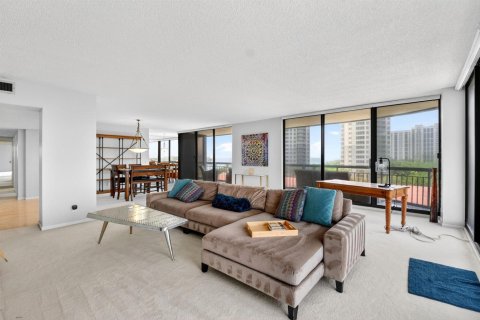 Condominio en alquiler en Riviera Beach, Florida, 2 dormitorios, 186.83 m2 № 2190998 - foto 17