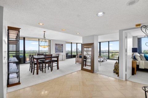 Condominio en alquiler en Riviera Beach, Florida, 2 dormitorios, 186.83 m2 № 2190998 - foto 12