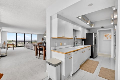 Condominio en alquiler en Riviera Beach, Florida, 2 dormitorios, 186.83 m2 № 2190998 - foto 23