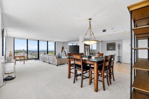 Condominio en alquiler en Riviera Beach, Florida, 2 dormitorios, 186.83 m2 № 2190998 - foto 14