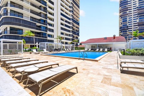 Condominio en alquiler en Riviera Beach, Florida, 2 dormitorios, 186.83 m2 № 2190998 - foto 9