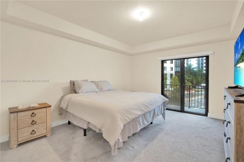 Townhouse in Doral, Florida 3 bedrooms, 173.36 sq.m. № 1887871 - photo 20