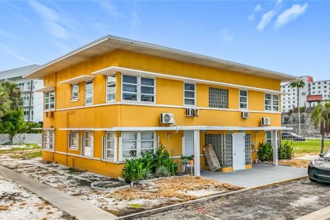 Apartamento en alquiler en Madeira Beach, Florida, 1 dormitorio, 69.68 m2 № 1915883 - foto 1