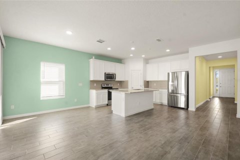 Купить виллу или дом в Деланд, Флорида 6 комнат, 180.51м2, № 2233322 - фото 11