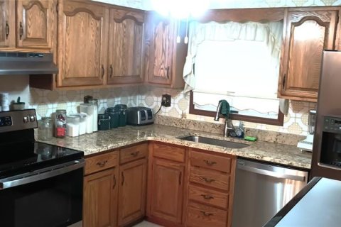 Casa en venta en Crescent City, Florida, 3 dormitorios, 141.68 m2 № 2287992 - foto 5