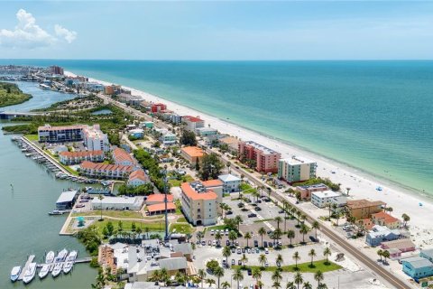 Hotel in Indian Shores, Florida 334.36 sq.m. № 1847192 - photo 6
