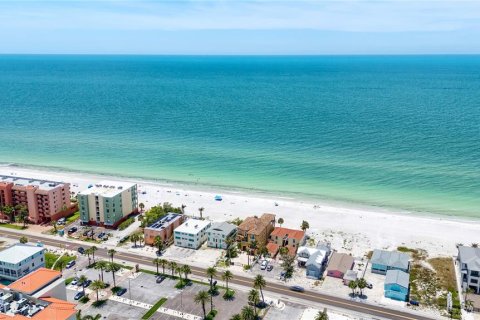Hotel in Indian Shores, Florida 334.36 sq.m. № 1847192 - photo 5