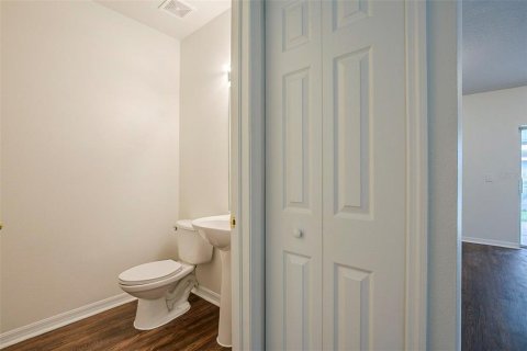 Adosado en venta en Brandon, Florida, 3 dormitorios, 140.1 m2 № 1910906 - foto 8