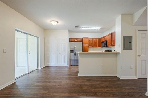 Adosado en venta en Brandon, Florida, 3 dormitorios, 140.1 m2 № 1910906 - foto 11