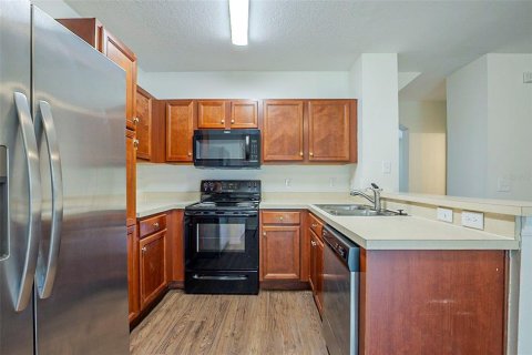 Adosado en venta en Brandon, Florida, 3 dormitorios, 140.1 m2 № 1910906 - foto 15