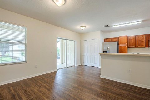 Adosado en venta en Brandon, Florida, 3 dormitorios, 140.1 m2 № 1910906 - foto 10