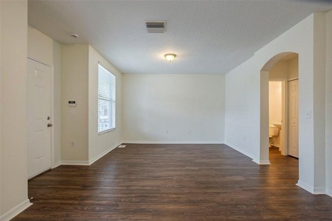 Adosado en venta en Brandon, Florida, 3 dormitorios, 140.1 m2 № 1910906 - foto 5