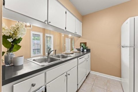 Copropriété à louer à Tampa, Floride: 2 chambres, 69.49 m2 № 2104975 - photo 6