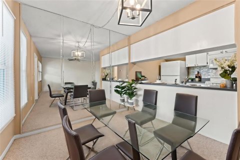 Copropriété à louer à Tampa, Floride: 2 chambres, 69.49 m2 № 2104975 - photo 11