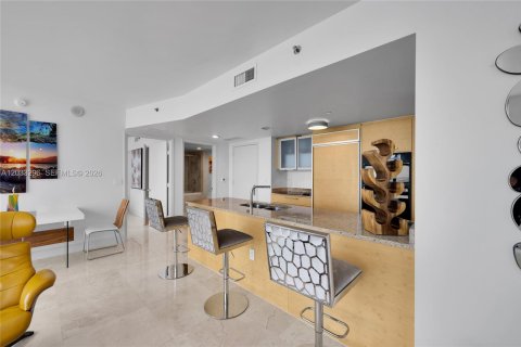 Copropriété à vendre à Hallandale Beach, Floride: 1 chambre, 80.92 m2 № 2145758 - photo 7