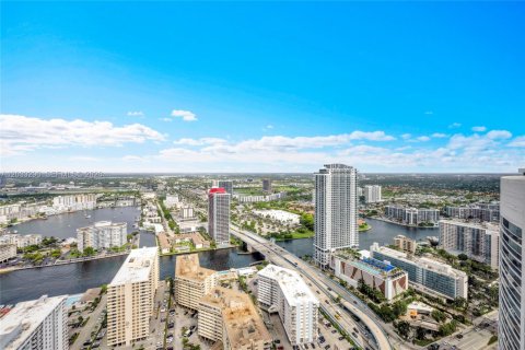 Copropriété à vendre à Hallandale Beach, Floride: 1 chambre, 80.92 m2 № 2145758 - photo 21