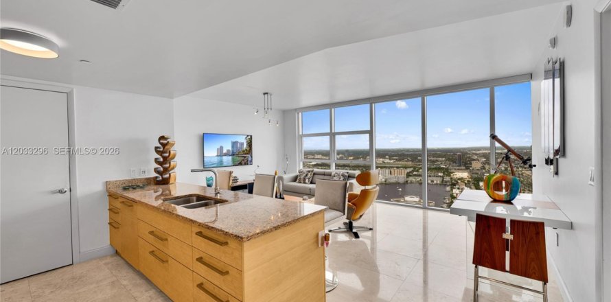 Condo à Hallandale Beach, Floride, 1 chambre  № 2145758