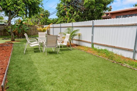 Casa en alquiler en Fort Lauderdale, Florida, 5 dormitorios, 152.45 m2 № 2026398 - foto 9