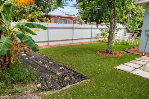 Casa en alquiler en Fort Lauderdale, Florida, 5 dormitorios, 152.45 m2 № 2026398 - foto 8